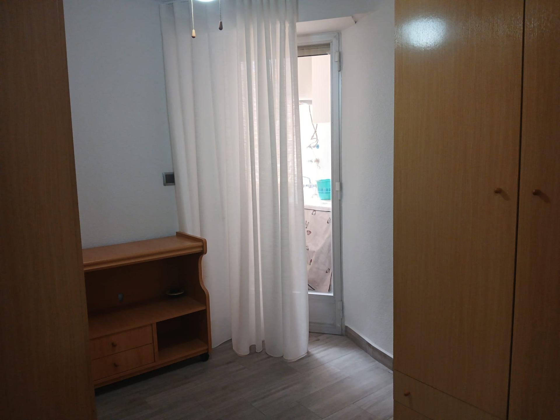 Huoneisto Guardamar del Segura, Alicante, Espanja 1 makuuhuone, 75 m2 No. 167932