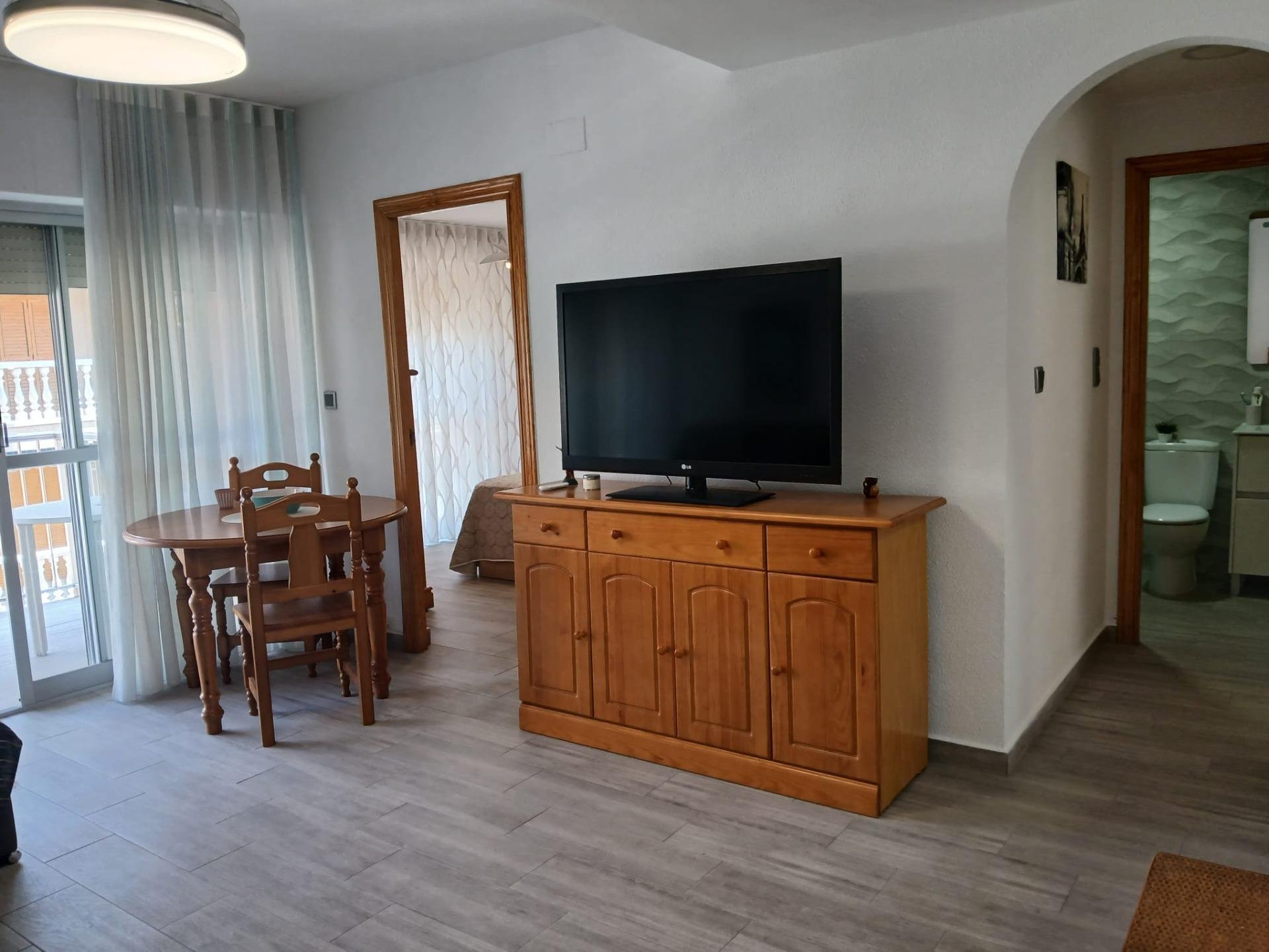 Huoneisto Guardamar del Segura, Alicante, Espanja 1 makuuhuone, 75 m2 No. 167932