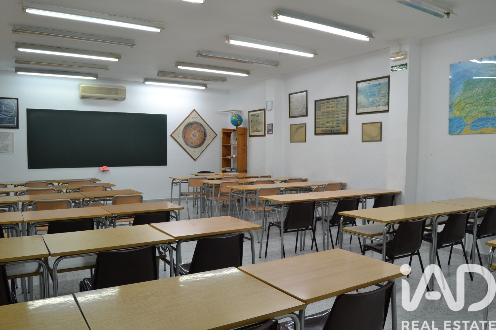 Коммерческая недвижимость в Кастельон-де-ла-Плана, Кастельон, Испания 4 спальни, 203м2 №185162