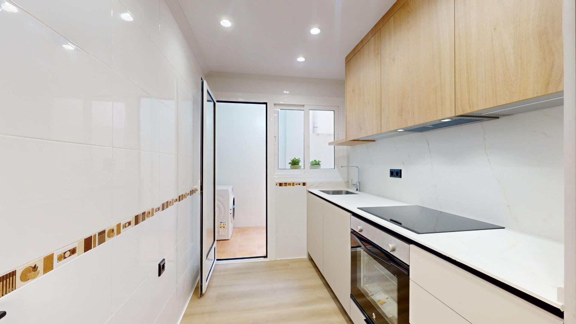 Appartamento a San Miguel de Salinas, Alicante, Spagna 3 camere da letto, 102 mq. N° 183261