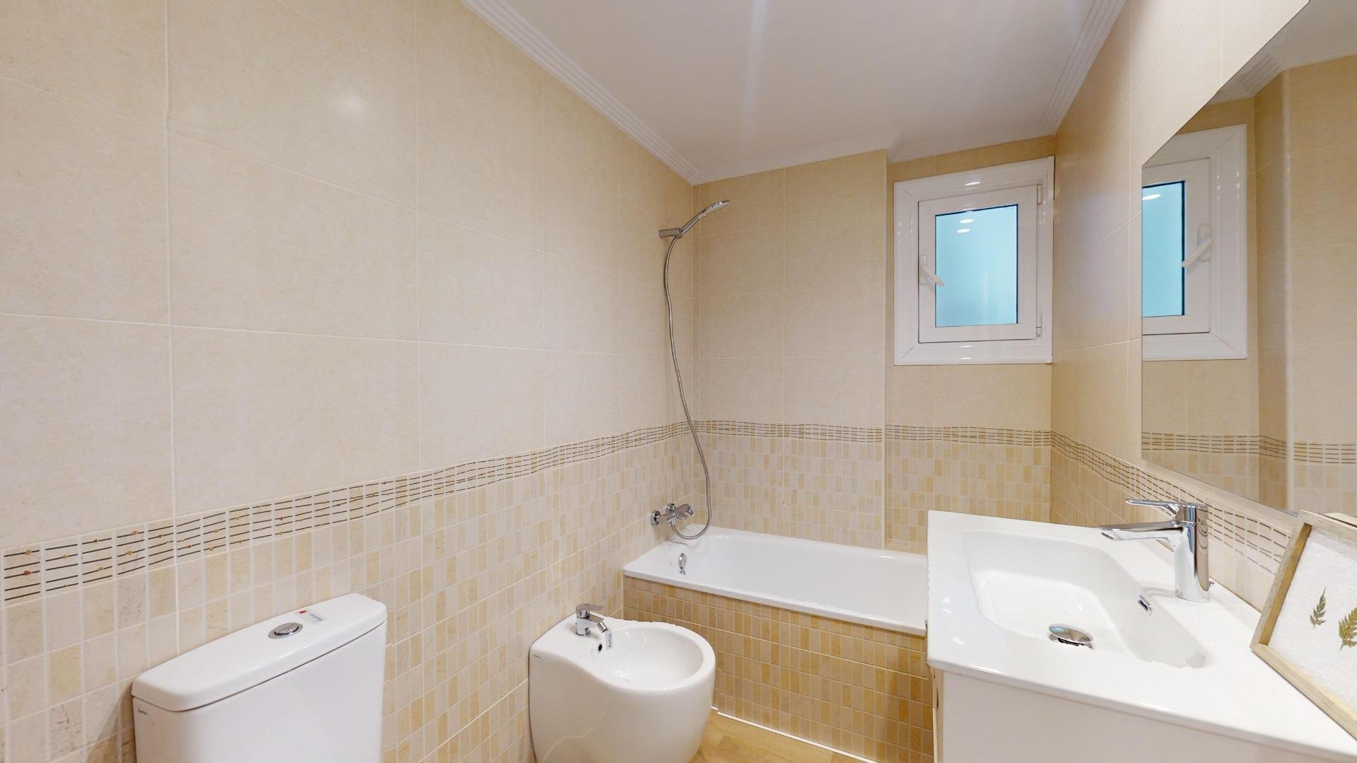 Appartamento a San Miguel de Salinas, Alicante, Spagna 3 camere da letto, 102 mq. N° 183261