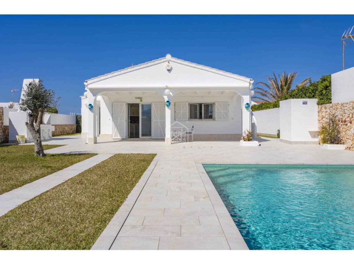 Villa en Ciutadella De Menorca, Menorca, España 3 dormitorios, 116 m2 No. 166597