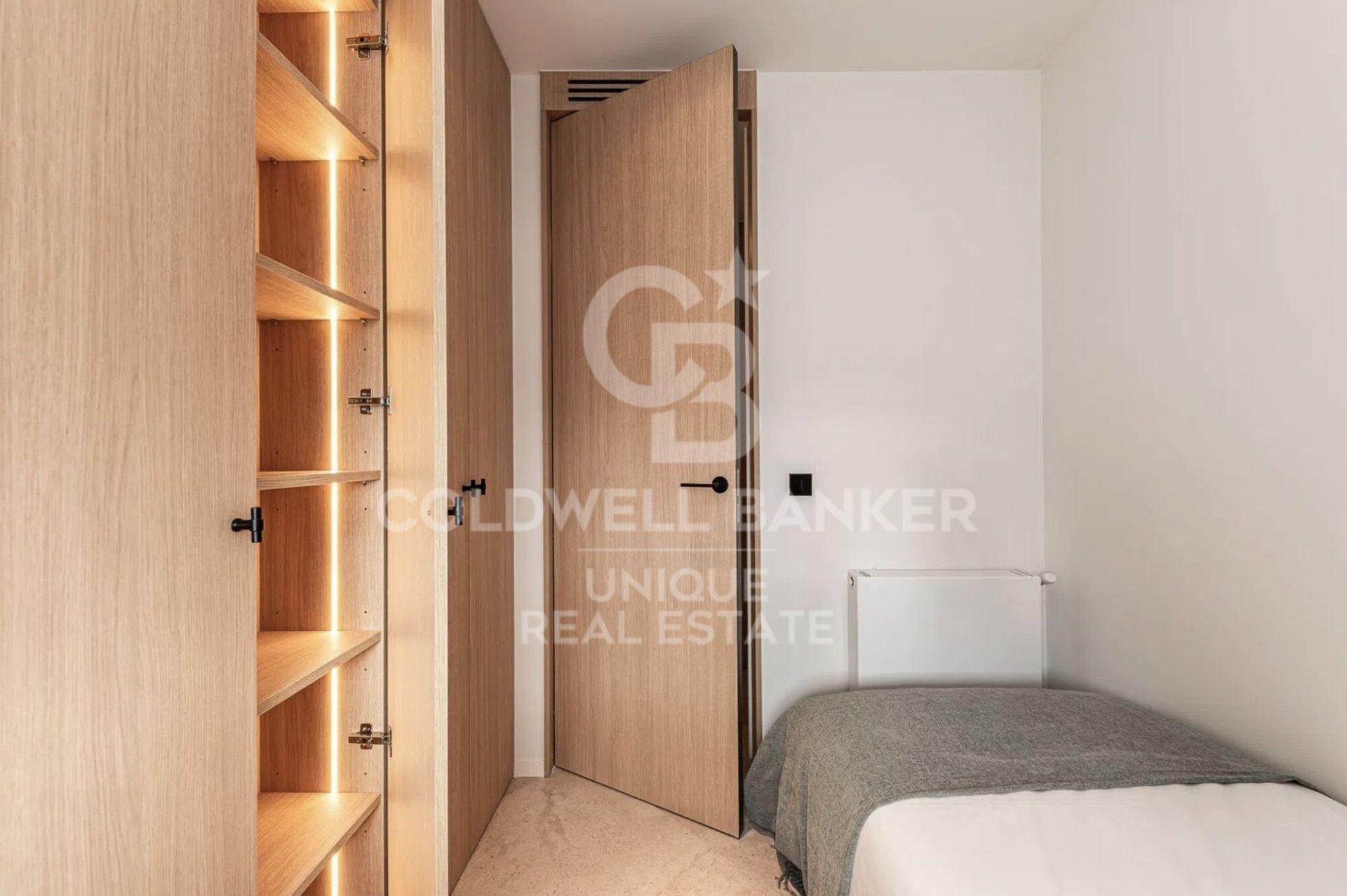 Apartment à Madrid, Espagne 2 chambres, 80 m2 No. 178841