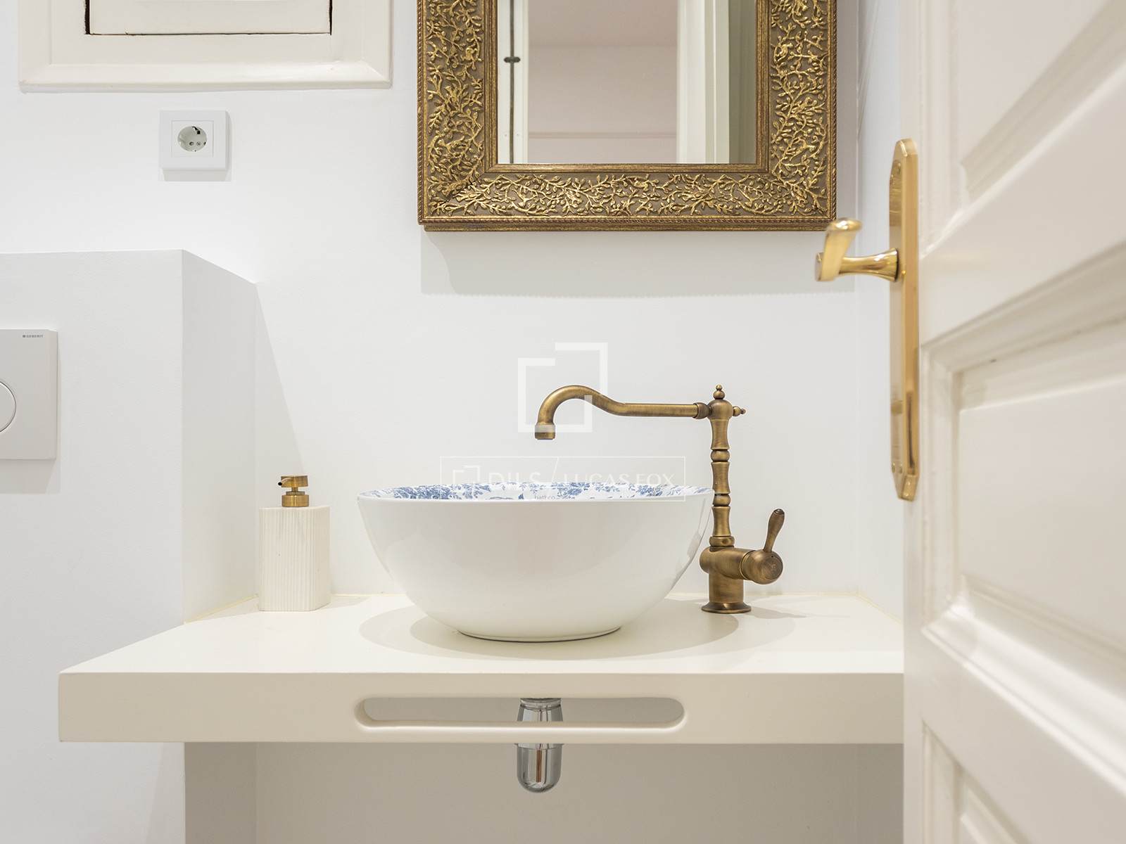 Huoneisto Barcelona, Espanja 2 makuuhuonetta, 83 m2 No. 168954