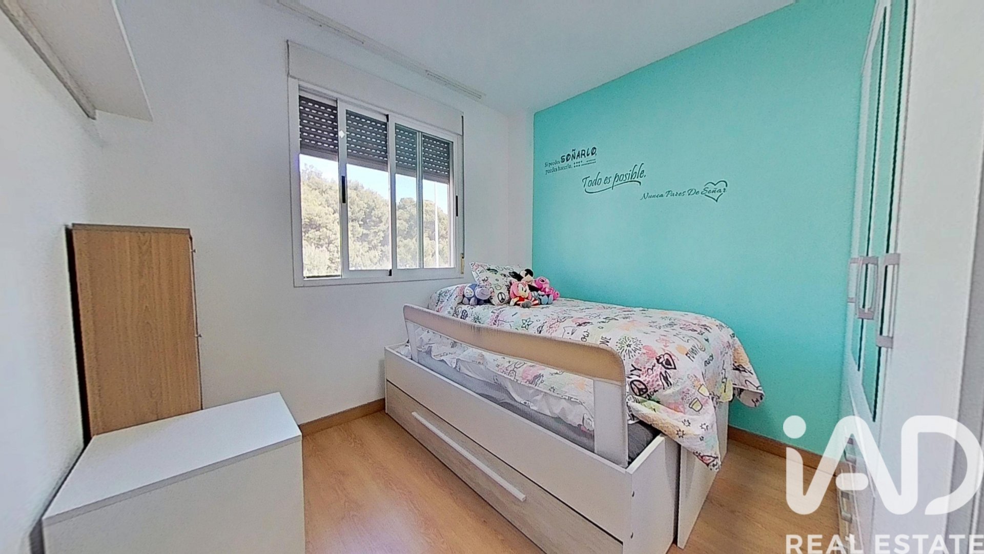 Kaupunkipientalo Castellon de la Plana, Castellon, Espanja 4 makuuhuonetta, 221 m2 No. 172821