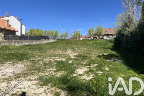 Земельный участок в Севилья-ла-Нуэва, Мадрид, Испания 926м2 №172824
