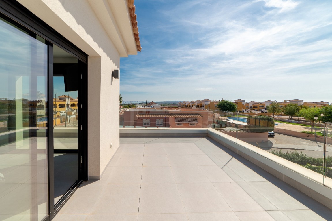 Willa w Los Montesinos, Alicante, Hiszpania 4 sypialnie, 454 mkw. nr 138967