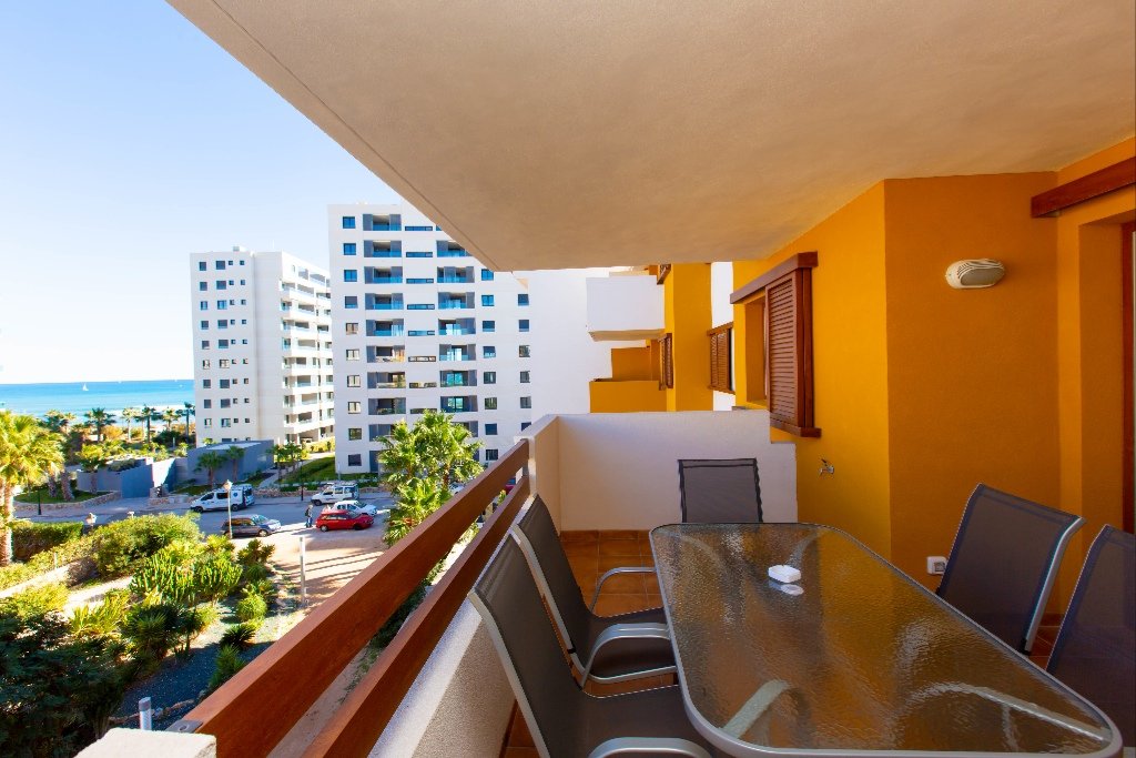 Lägenhet i Punta Prima, Alicante, Spanien 3 sovrum, 88 kvm. Nr. 144725