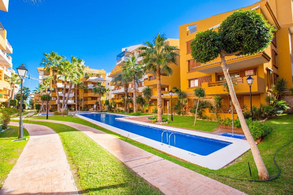 Lägenhet i Punta Prima, Alicante, Spanien 3 sovrum, 88 kvm. Nr. 144725