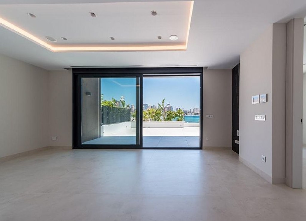 Apartamento en Benidorm, Alicante, España 3 dormitorios, 297 m2 No. 144728
