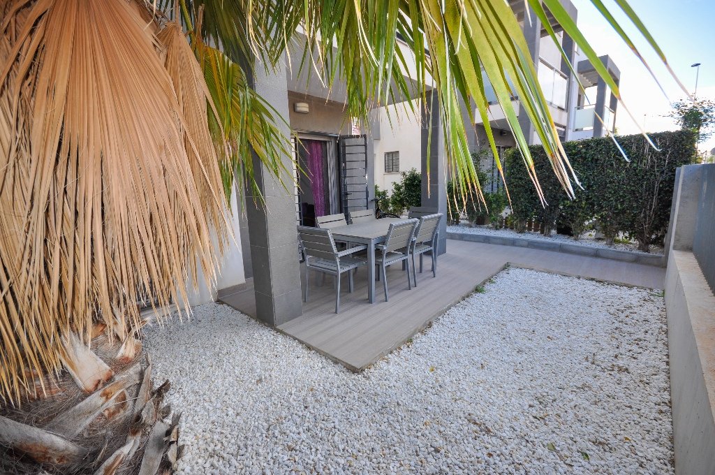 Lägenhet i Punta Prima, Alicante, Spanien 2 sovrum, 67 kvm. Nr. 144724