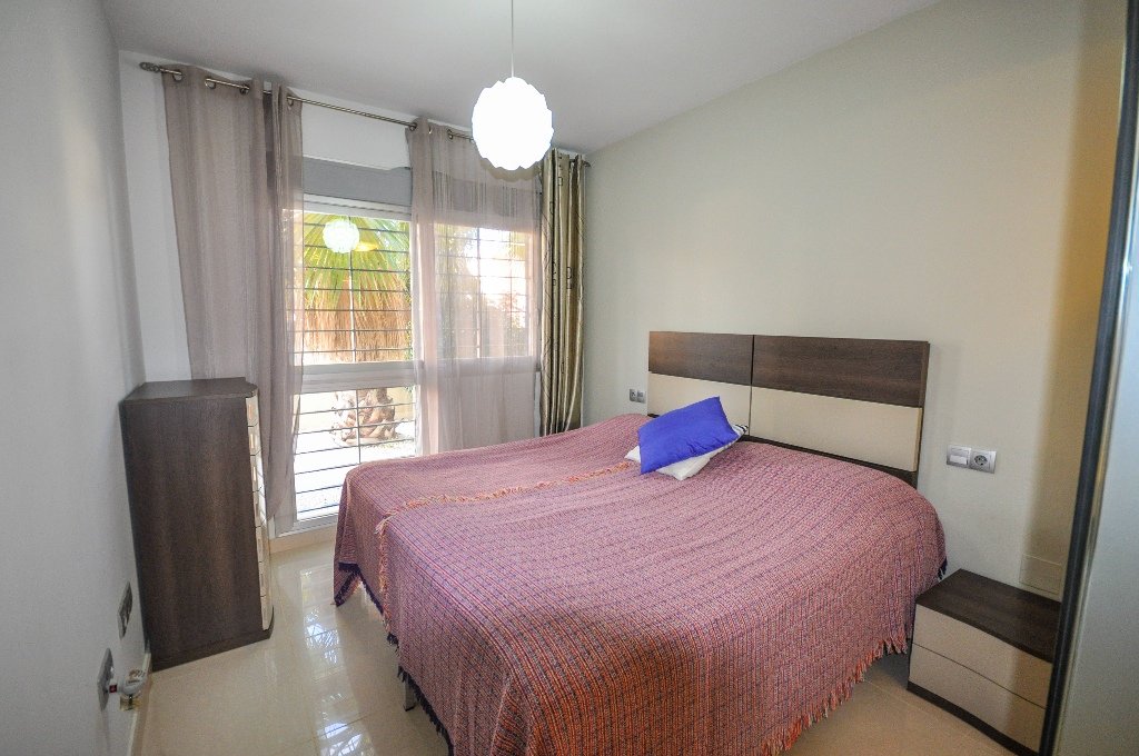 Lägenhet i Punta Prima, Alicante, Spanien 2 sovrum, 67 kvm. Nr. 144724