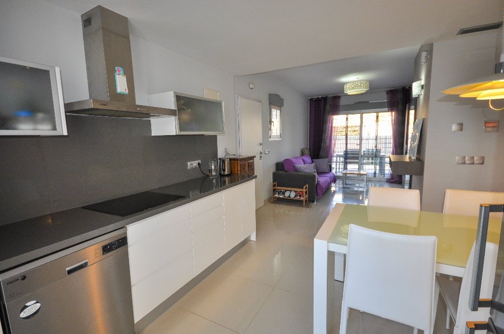 Lägenhet i Punta Prima, Alicante, Spanien 2 sovrum, 67 kvm. Nr. 144724