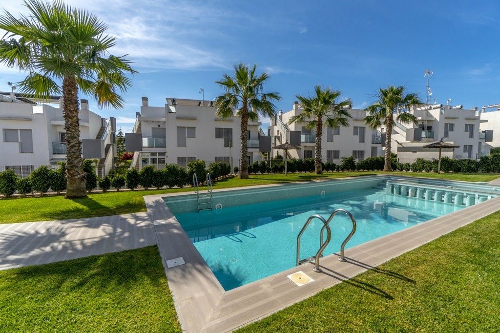 Lägenhet i Punta Prima, Alicante, Spanien 2 sovrum, 67 kvm. Nr. 144724