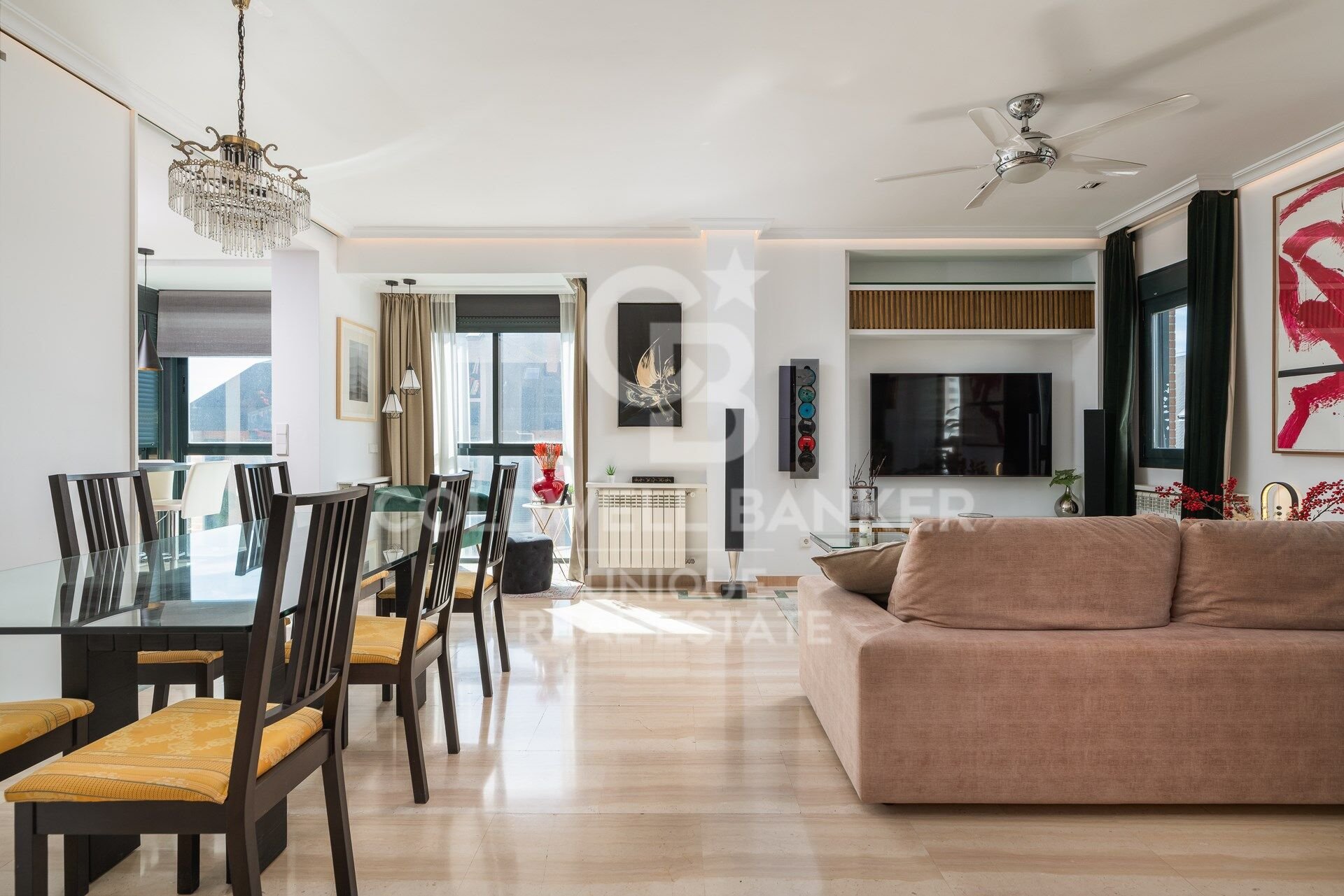 Paritalo Madrid, Espanja 4 makuuhuonetta, 260 m2 No. 157471