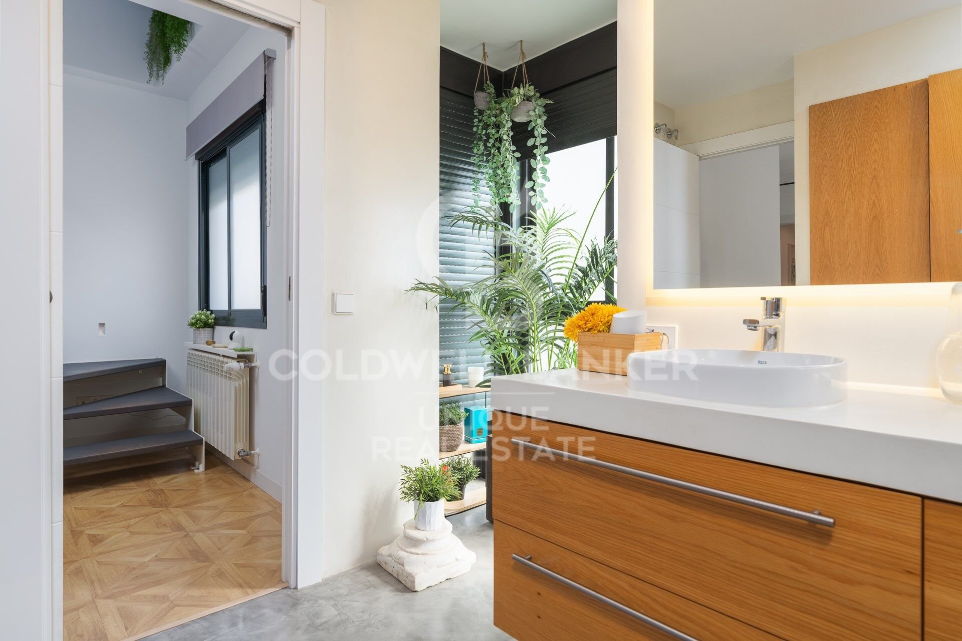 Paritalo Madrid, Espanja 4 makuuhuonetta, 260 m2 No. 157471