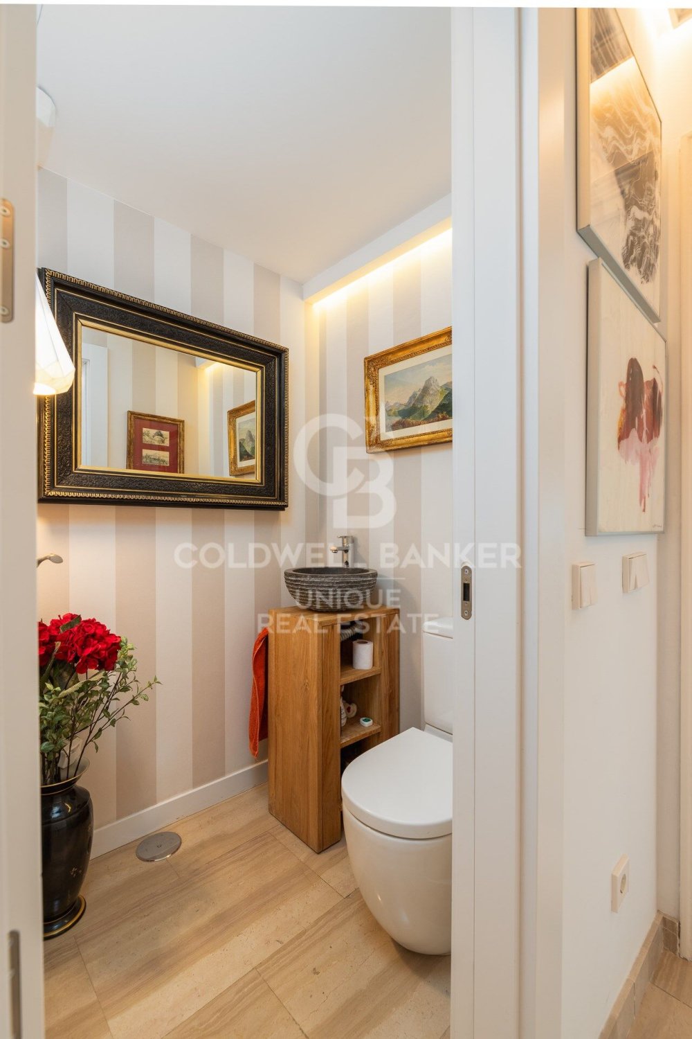 Paritalo Madrid, Espanja 4 makuuhuonetta, 260 m2 No. 157471