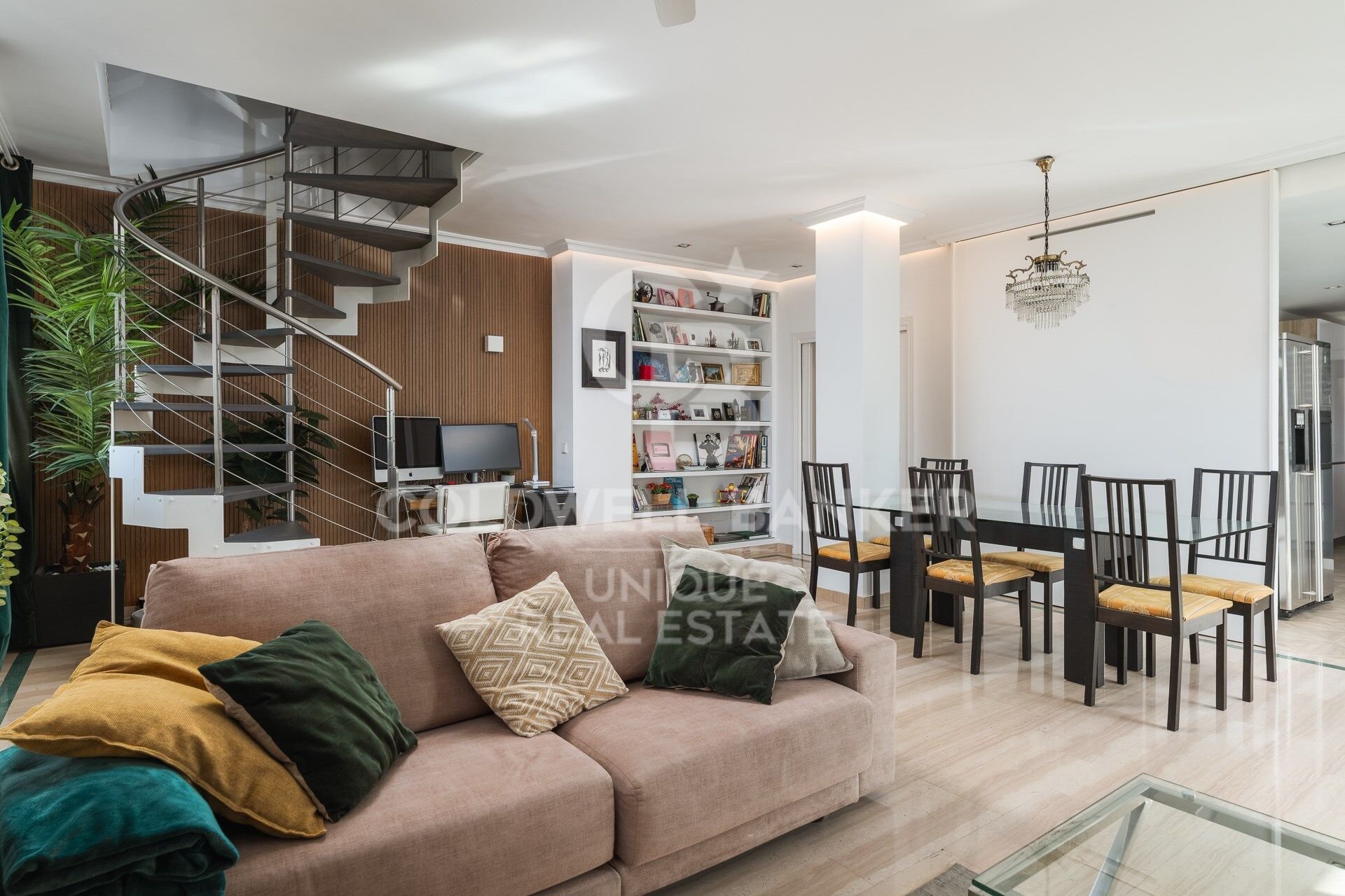 Paritalo Madrid, Espanja 4 makuuhuonetta, 260 m2 No. 157471