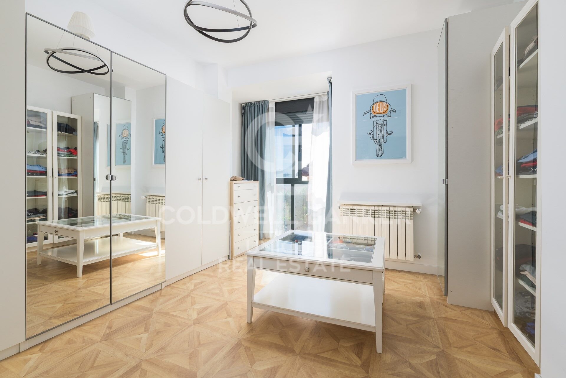 Paritalo Madrid, Espanja 4 makuuhuonetta, 260 m2 No. 157471
