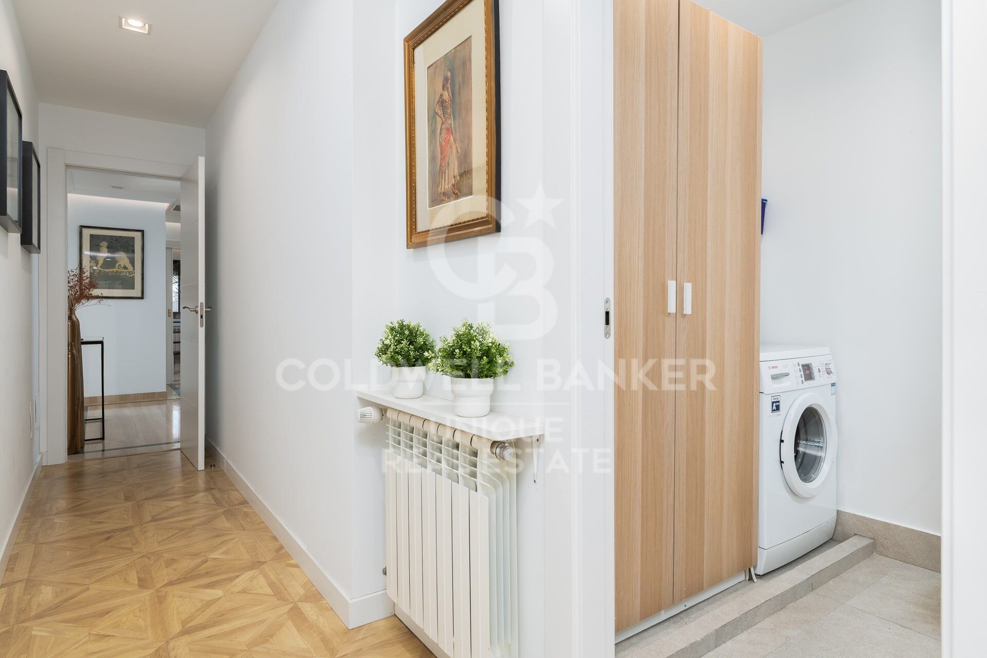 Paritalo Madrid, Espanja 4 makuuhuonetta, 260 m2 No. 157471