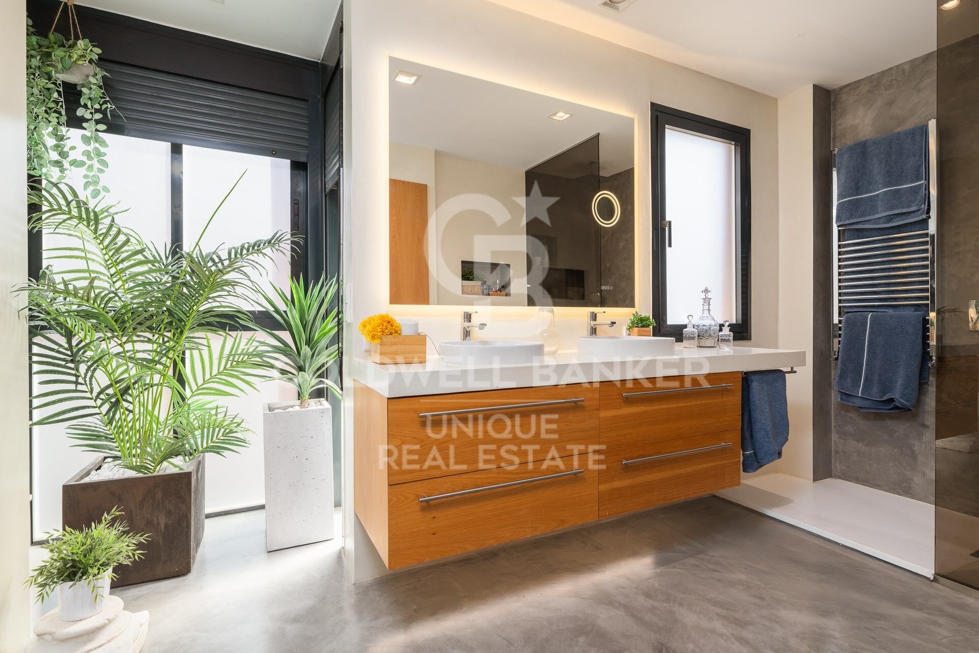 Paritalo Madrid, Espanja 4 makuuhuonetta, 260 m2 No. 157471