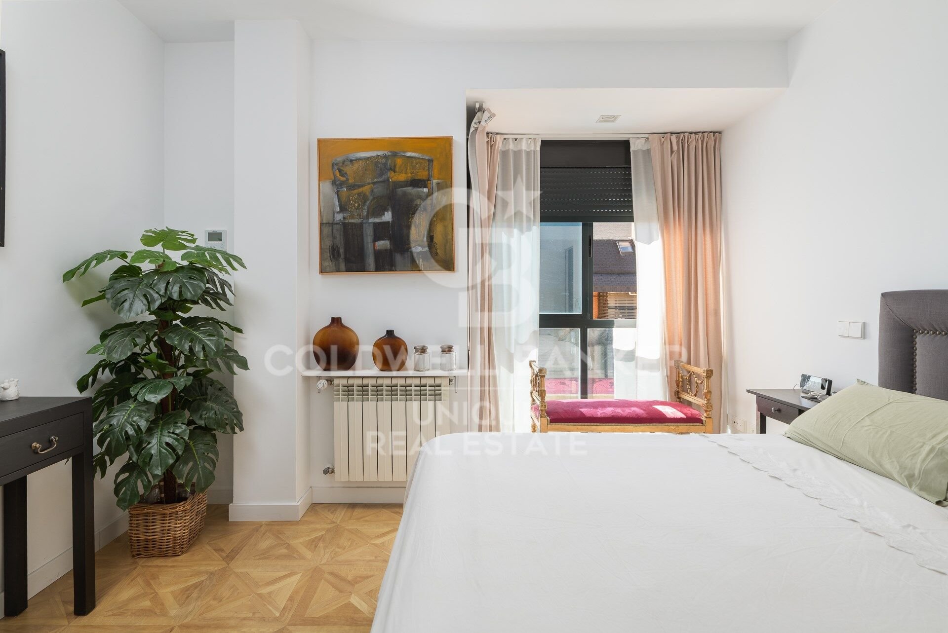 Paritalo Madrid, Espanja 4 makuuhuonetta, 260 m2 No. 157471