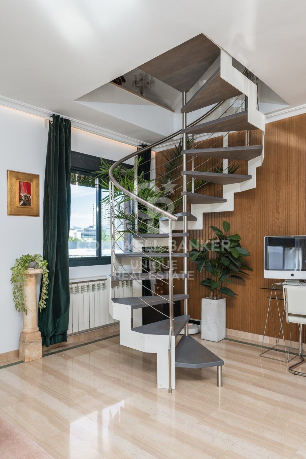 Paritalo Madrid, Espanja 4 makuuhuonetta, 260 m2 No. 157471