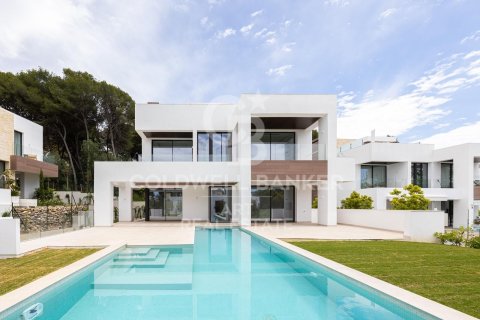 Villa a Marbella, Malaga, Spagna 4 camere da letto, 730 mq. N° 157473