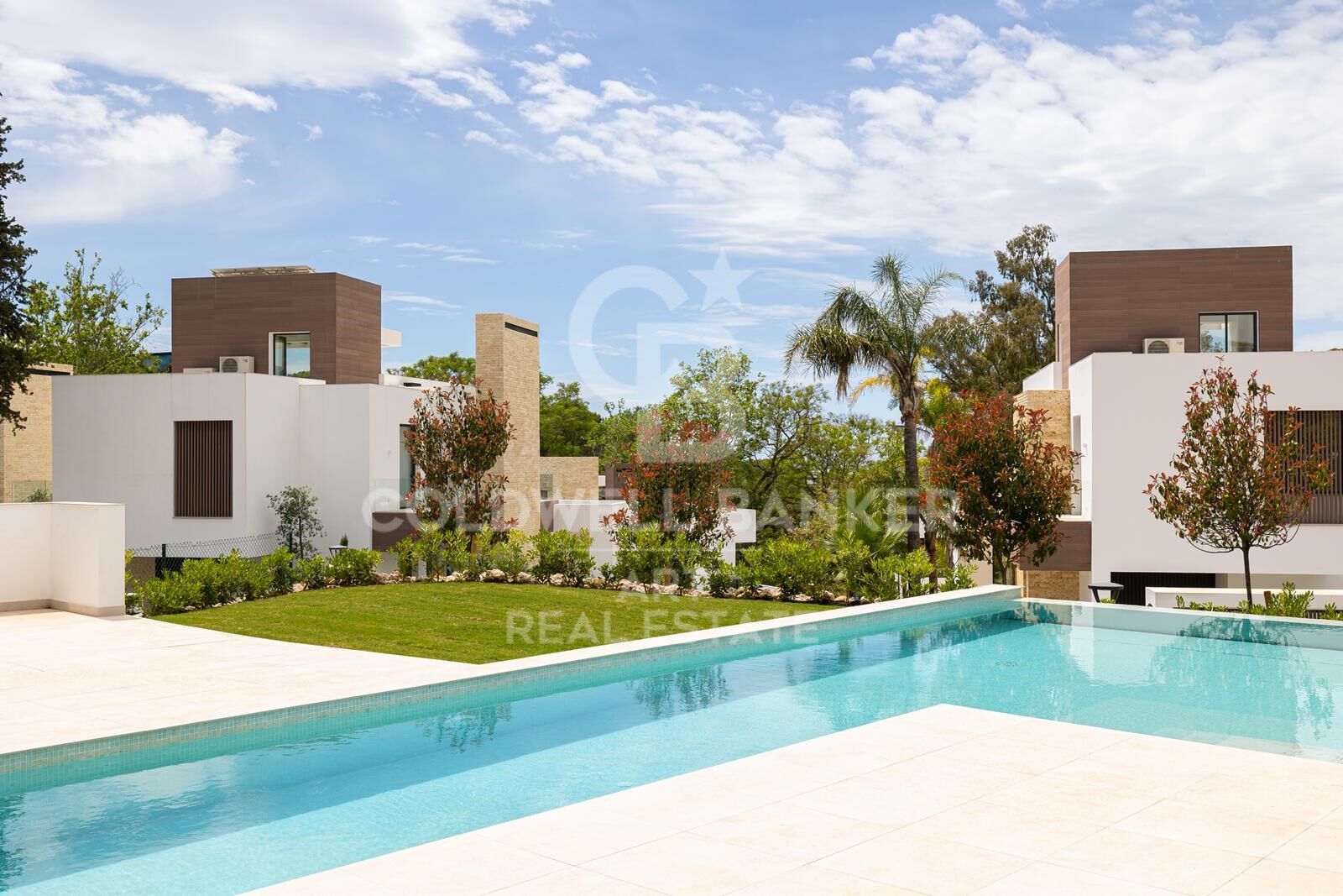 Villa à Marbella, Malaga, Espagne 4 chambres, 730 m2 No. 157473