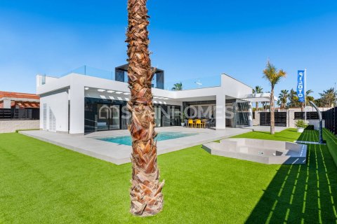 Villa à Algorfa, Alicante, Espagne 3 chambres, 130 m2 No. 67642