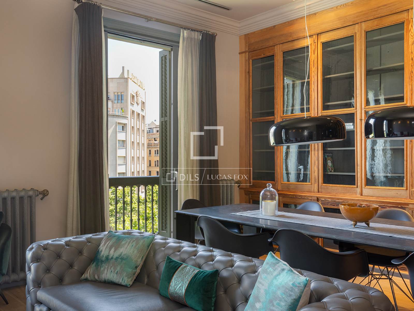 Lägenhet i Barcelona, Spanien 4 sovrum, 210 kvm. Nr. 150869