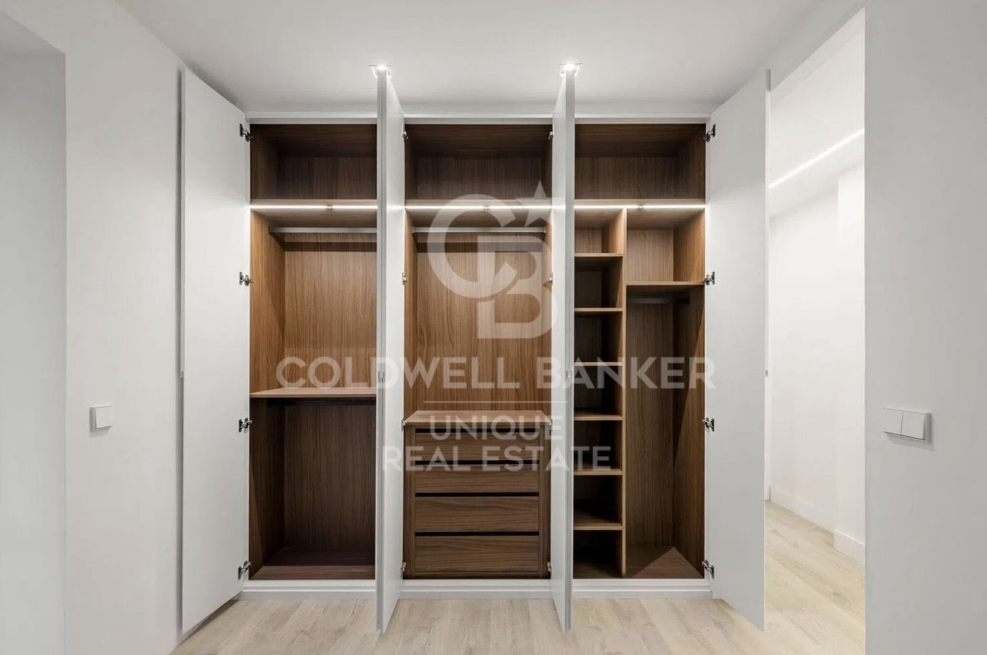 Wohnung in Madrid, Spanien 3 Schlafzimmer, 185 m2 Nr. 178744