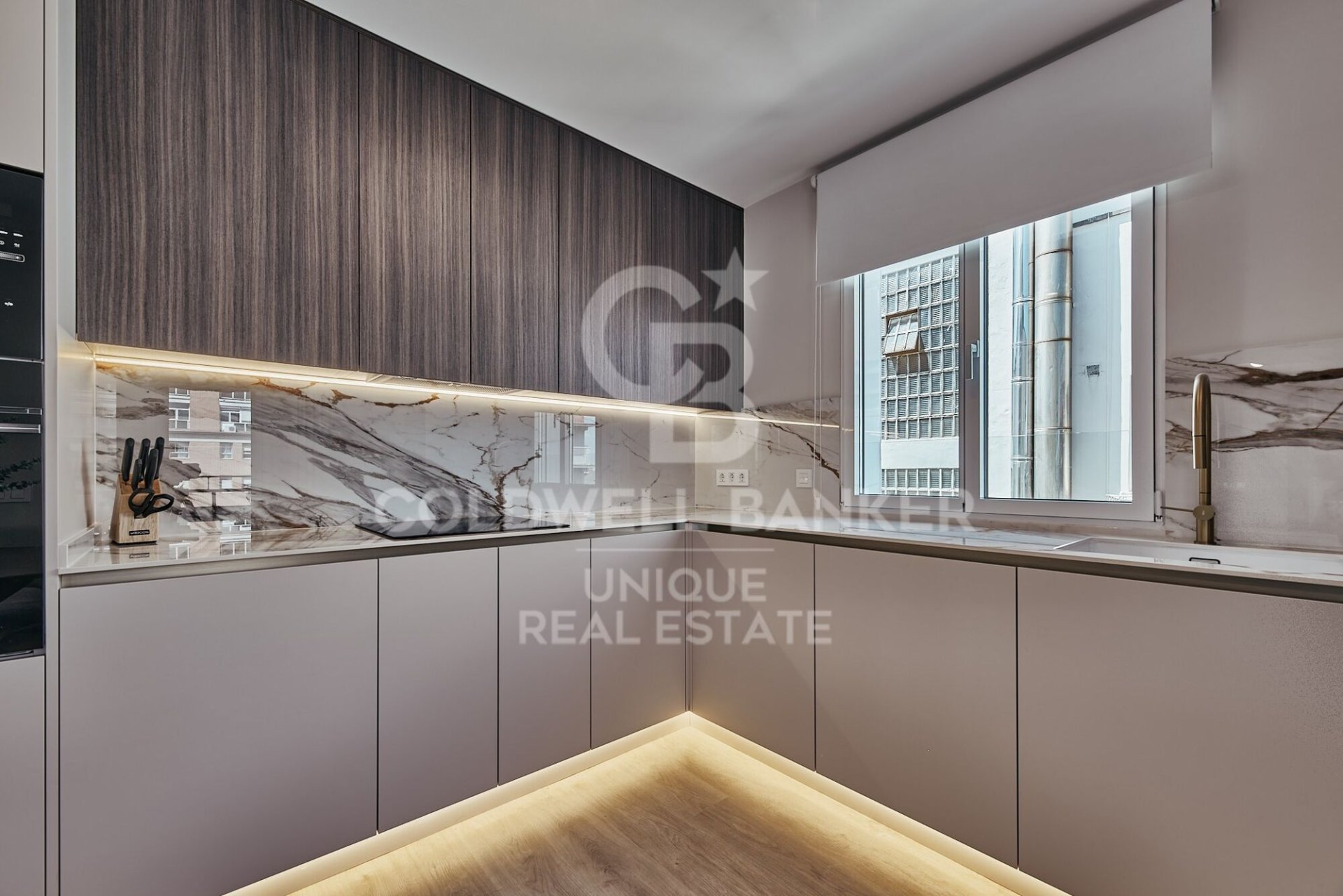 Apartment à Madrid, Espagne 3 chambres, 132 m2 No. 178743
