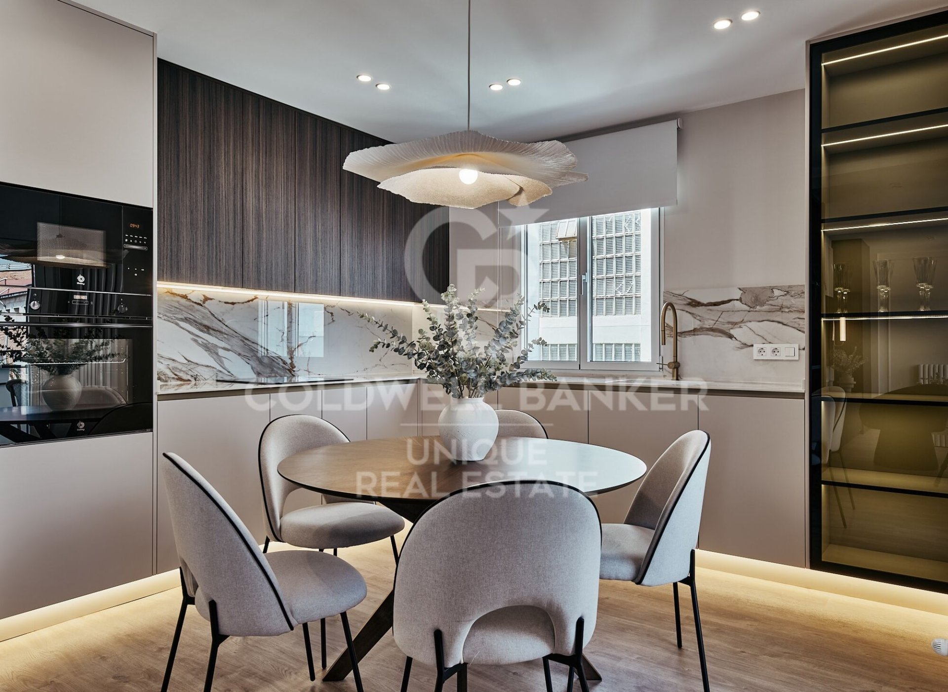 Apartment à Madrid, Espagne 3 chambres, 132 m2 No. 178743