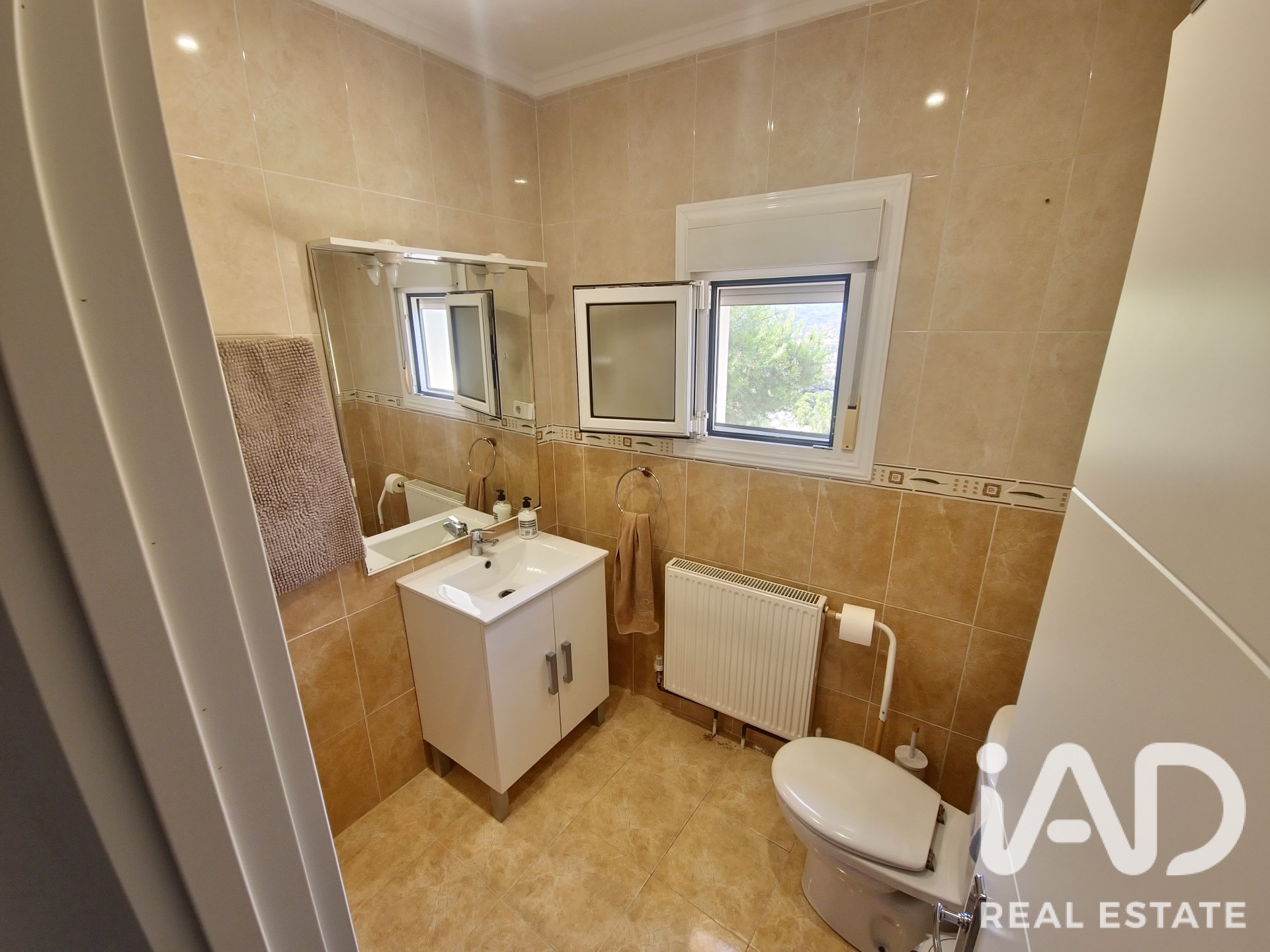 House in Busot, Alicante, Spain 5 bedrooms, 283 sq.m. No. 187993