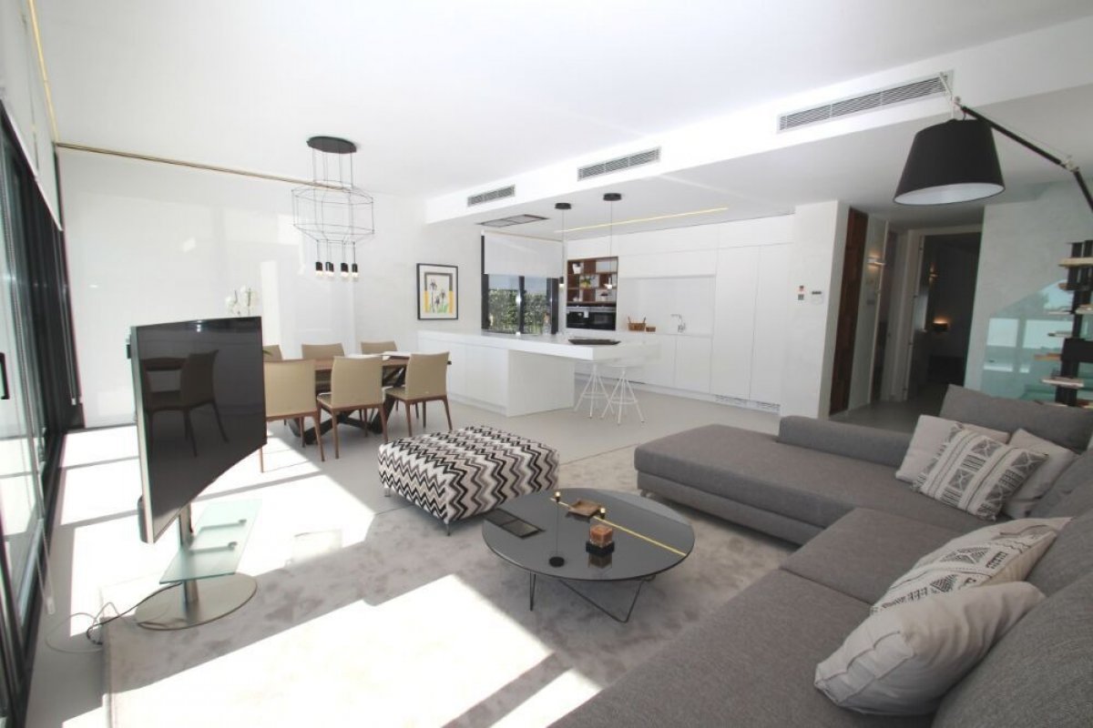 Villa à La Zenia, Alicante, Espagne 197 m2 No. 164973
