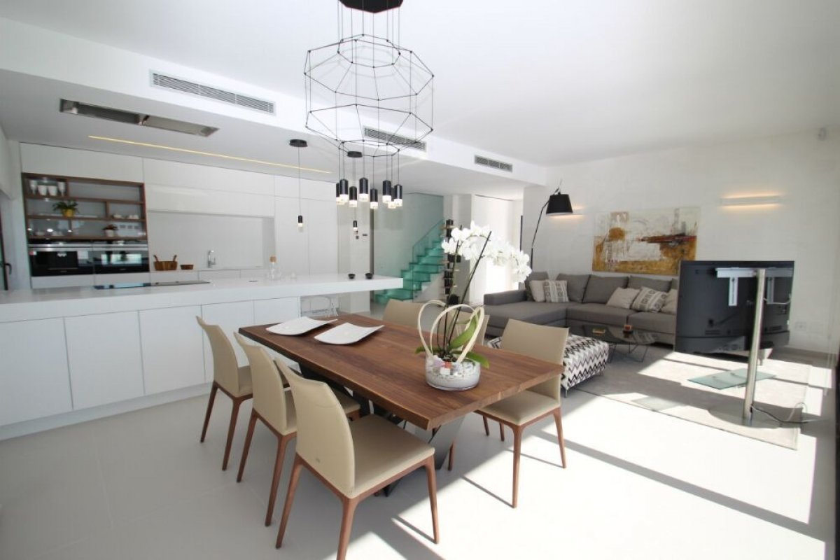 Villa à La Zenia, Alicante, Espagne 197 m2 No. 164973
