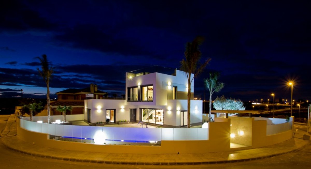 Villa en La Zenia, Alicante, España 157 m2 No. 164972