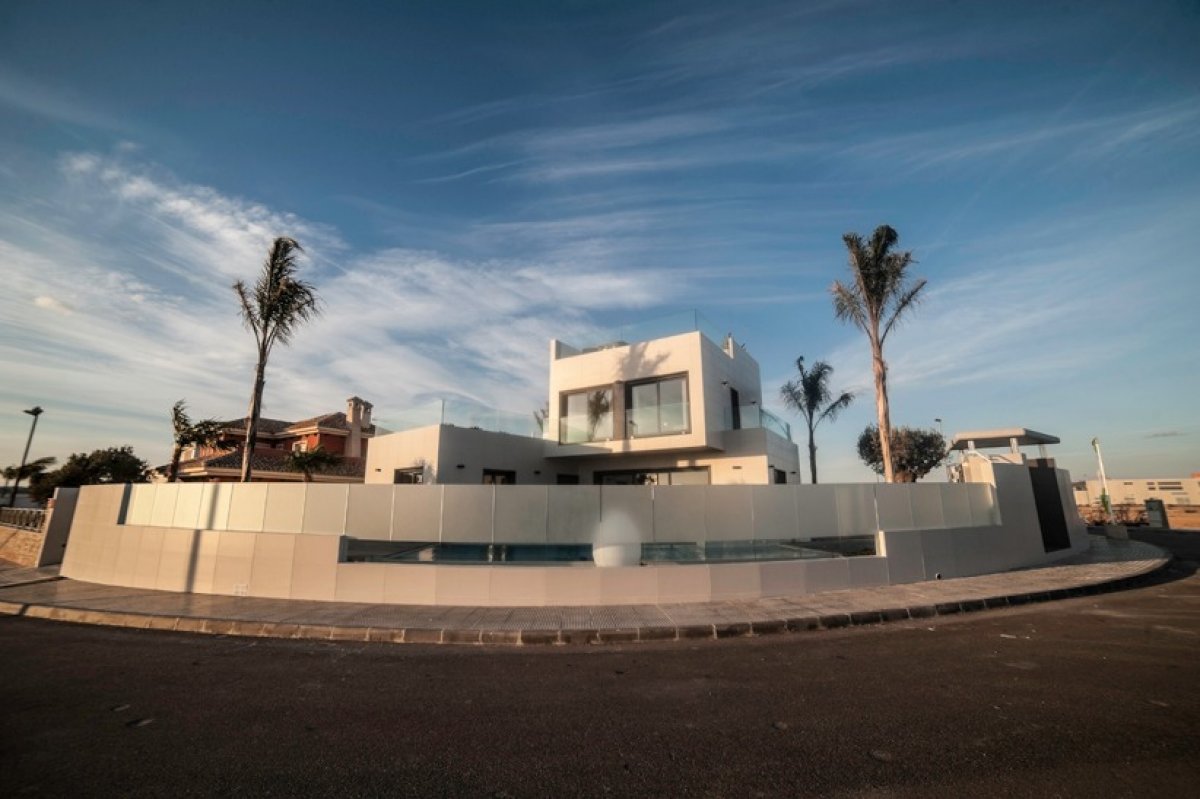 Villa en La Zenia, Alicante, España 157 m2 No. 164972