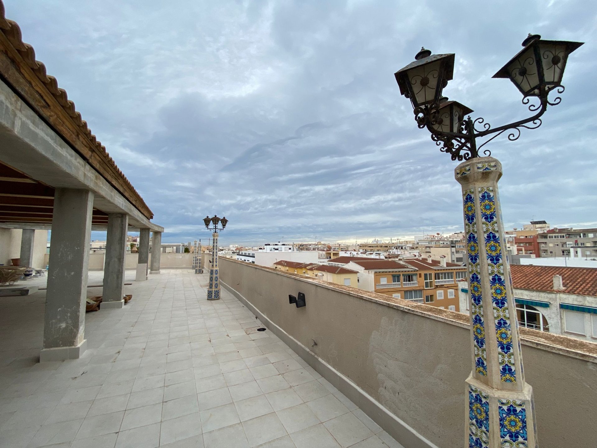 Apartment à Torrevieja, Alicante, Espagne 2 chambres, 195 m2 No. 146393