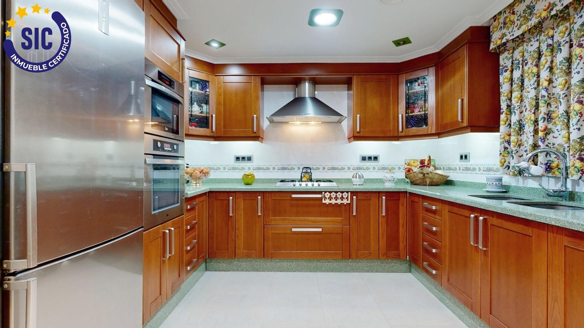 Wohnung in Valencia, Spanien 3 Schlafzimmer, 165 m2 Nr. 133340