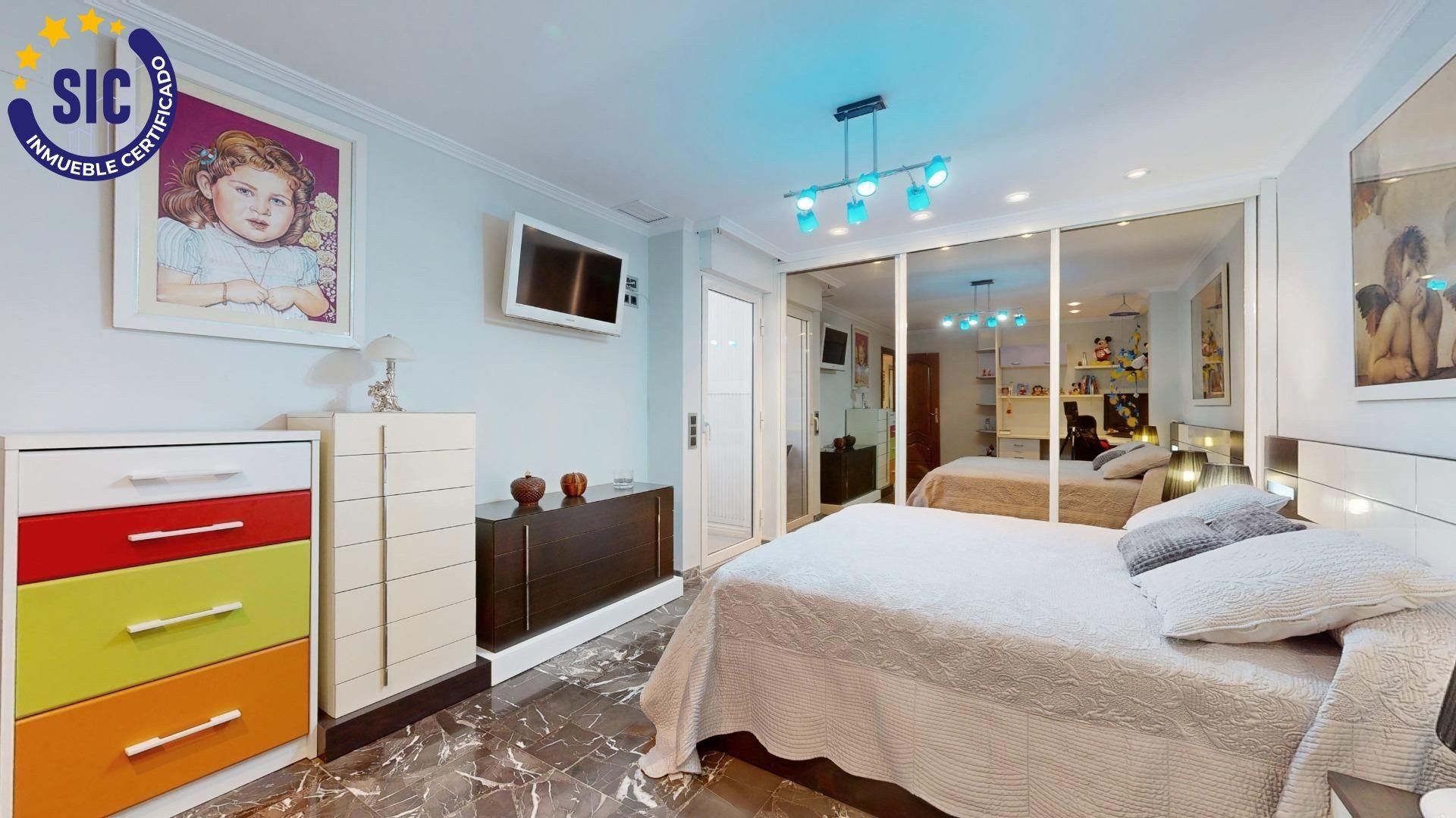 Wohnung in Valencia, Spanien 3 Schlafzimmer, 165 m2 Nr. 133340