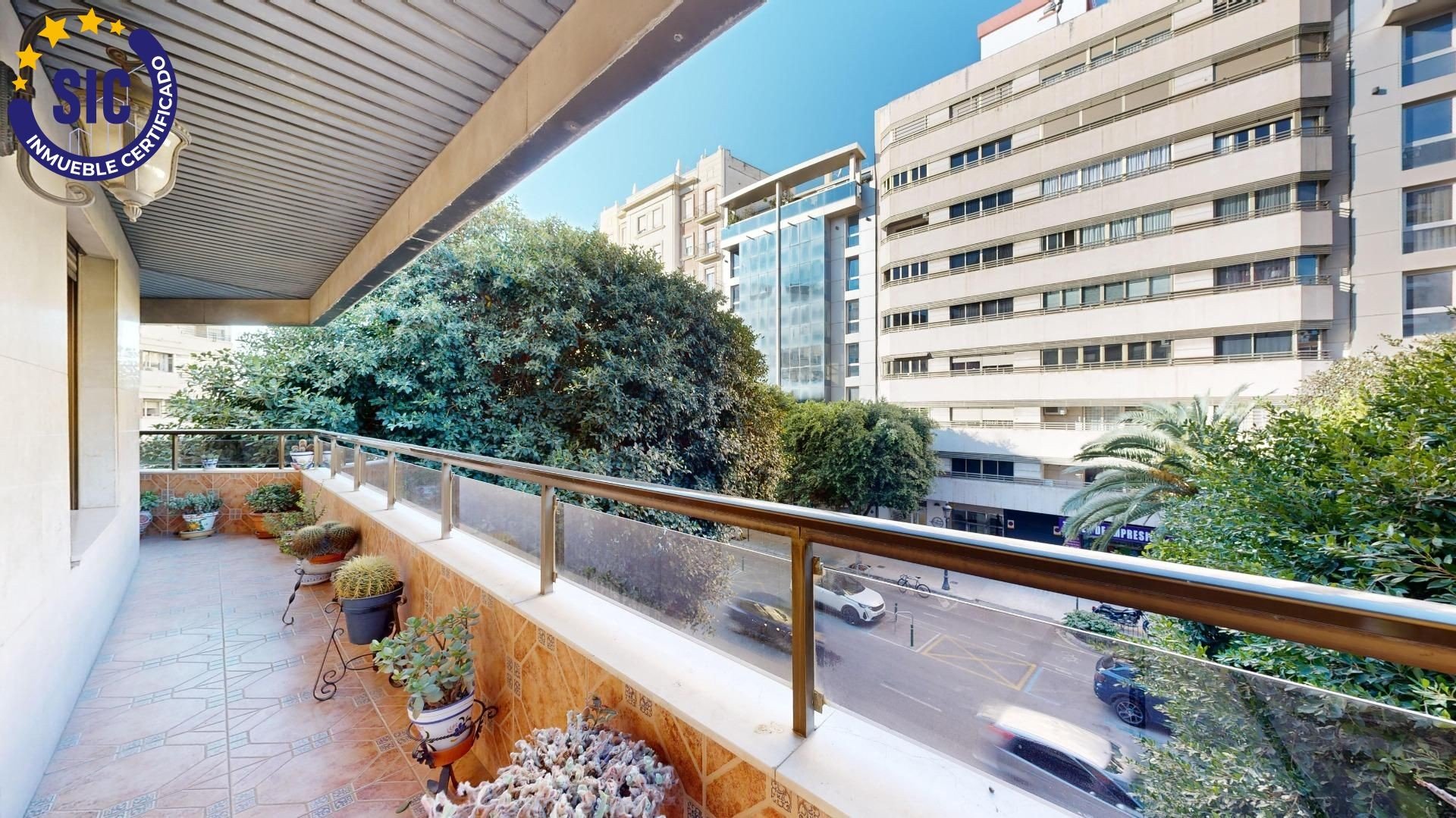 Wohnung in Valencia, Spanien 3 Schlafzimmer, 165 m2 Nr. 133340