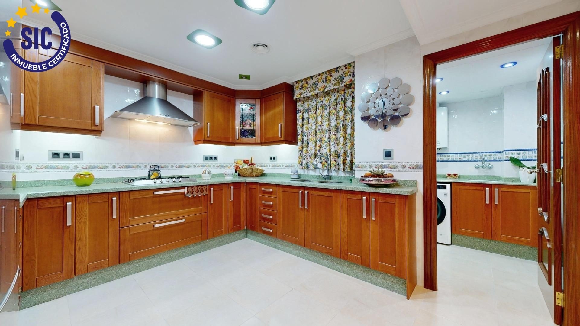 Wohnung in Valencia, Spanien 3 Schlafzimmer, 165 m2 Nr. 133340