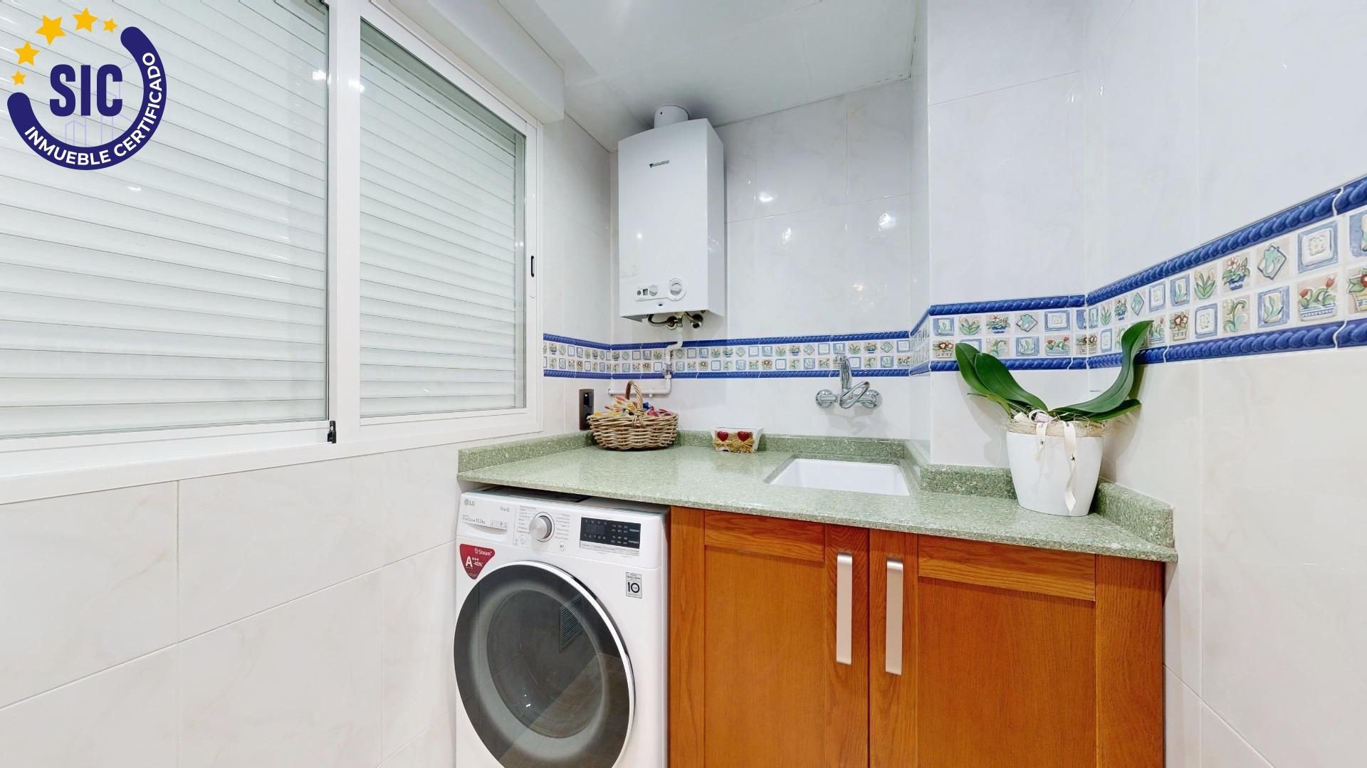 Wohnung in Valencia, Spanien 3 Schlafzimmer, 165 m2 Nr. 133340