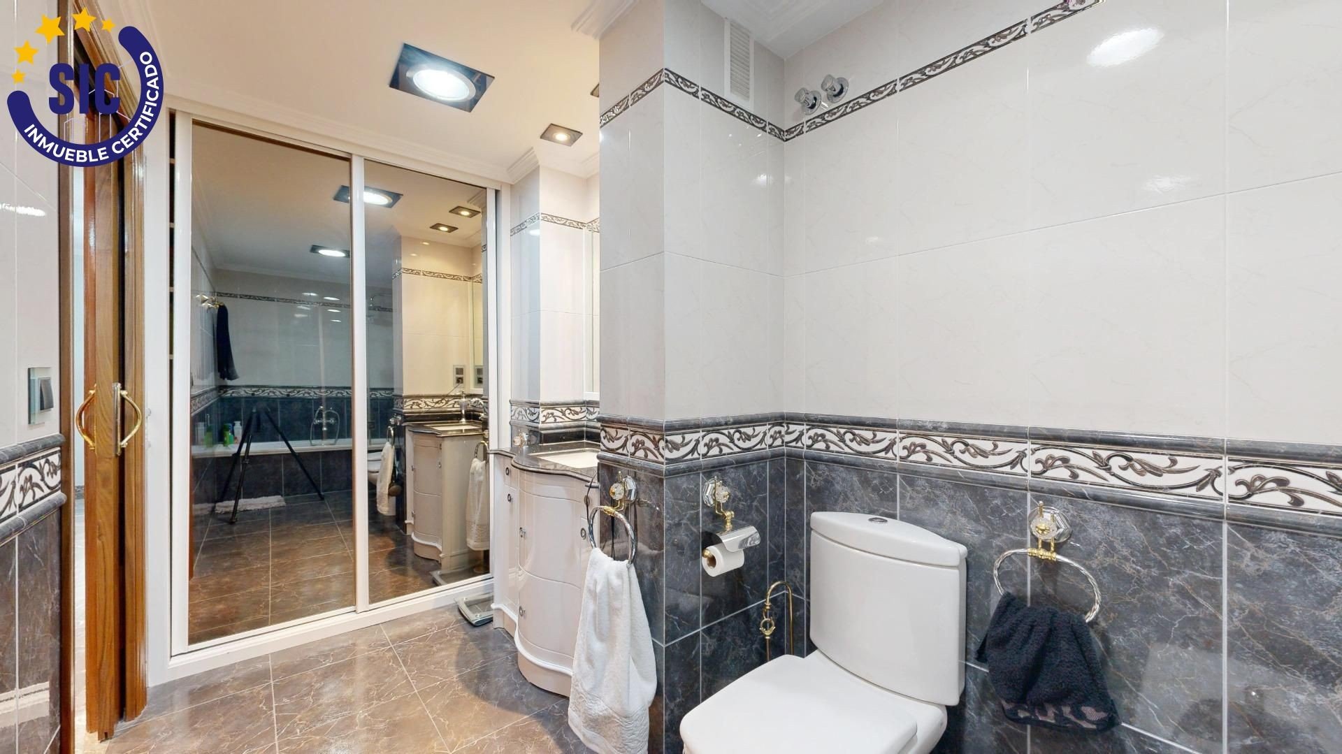 Wohnung in Valencia, Spanien 3 Schlafzimmer, 165 m2 Nr. 133340