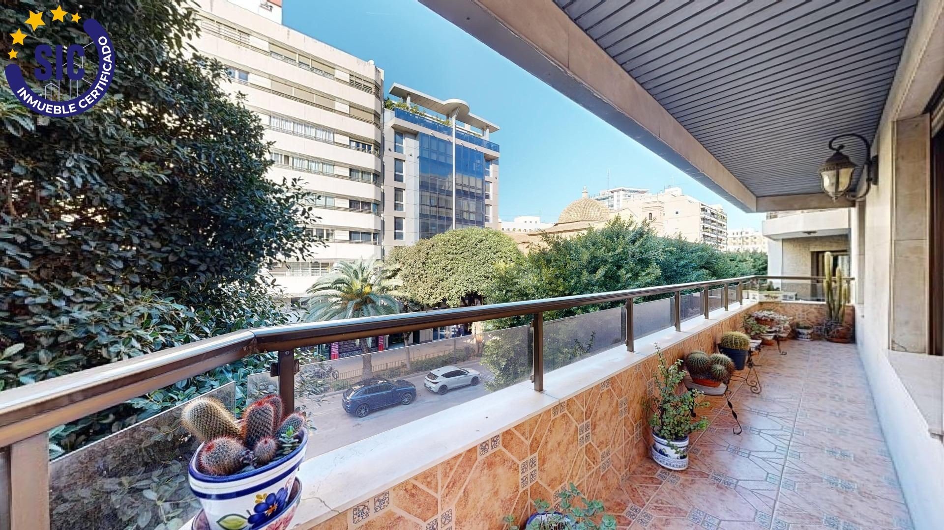 Wohnung in Valencia, Spanien 3 Schlafzimmer, 165 m2 Nr. 133340