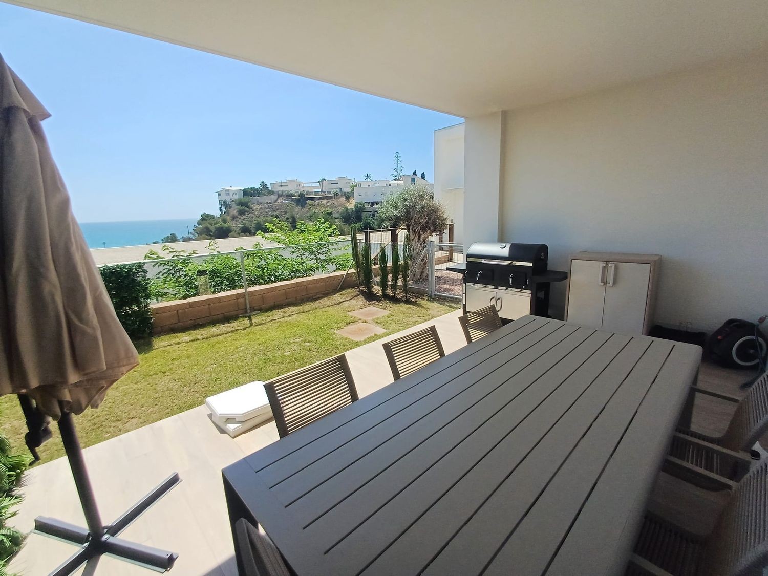 Tvåvåningslägenhet i Villajoyosa, Alicante, Spanien 3 sovrum, 199 kvm. Nr. 133337