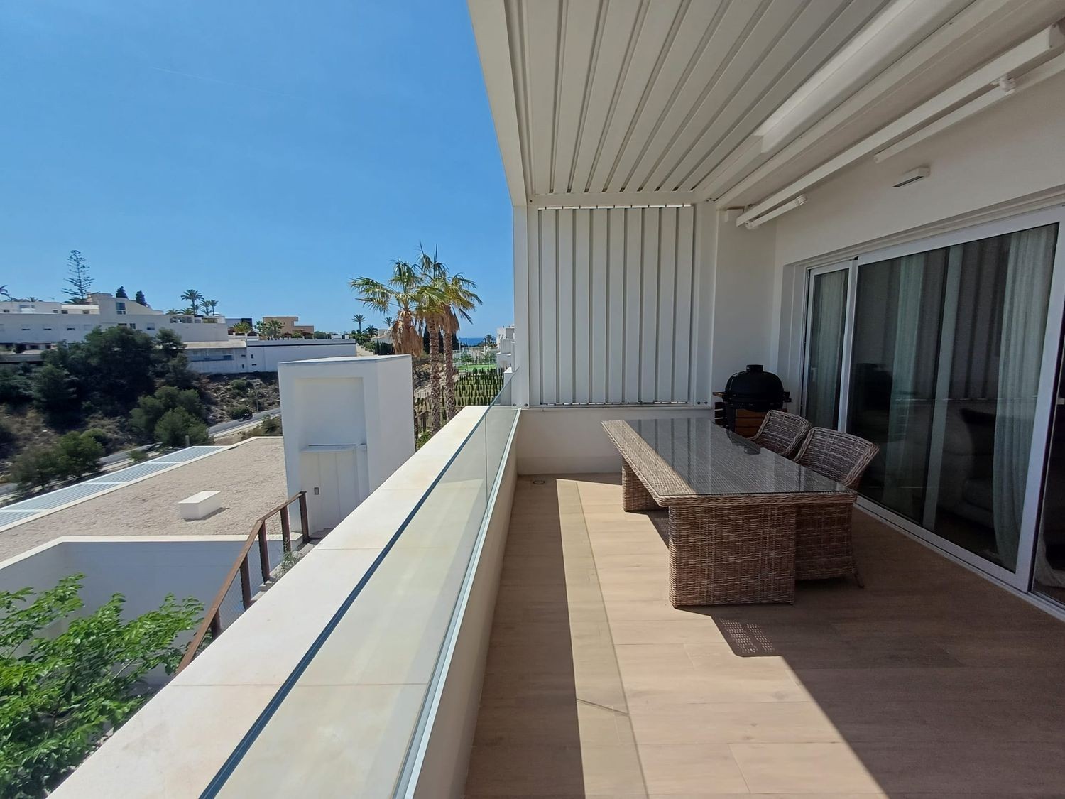 Tvåvåningslägenhet i Villajoyosa, Alicante, Spanien 3 sovrum, 199 kvm. Nr. 133337