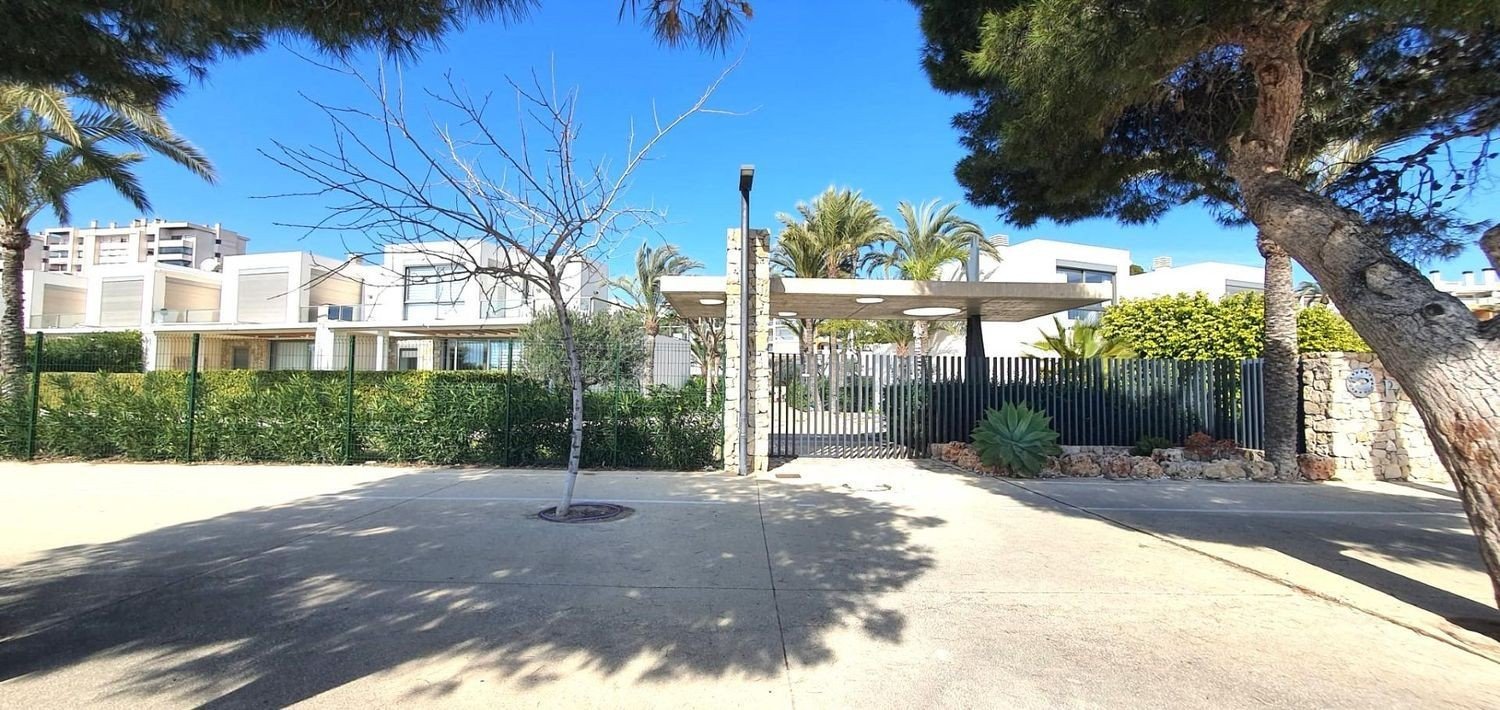 Huvila Villajoyosa, Alicante, Espanja 3 makuuhuonetta, 181 m2 No. 133338